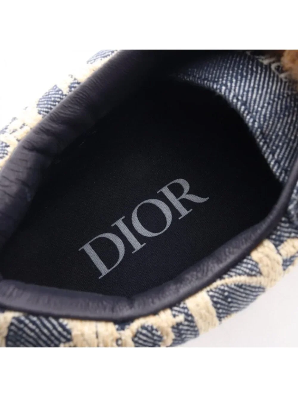 Dior there are